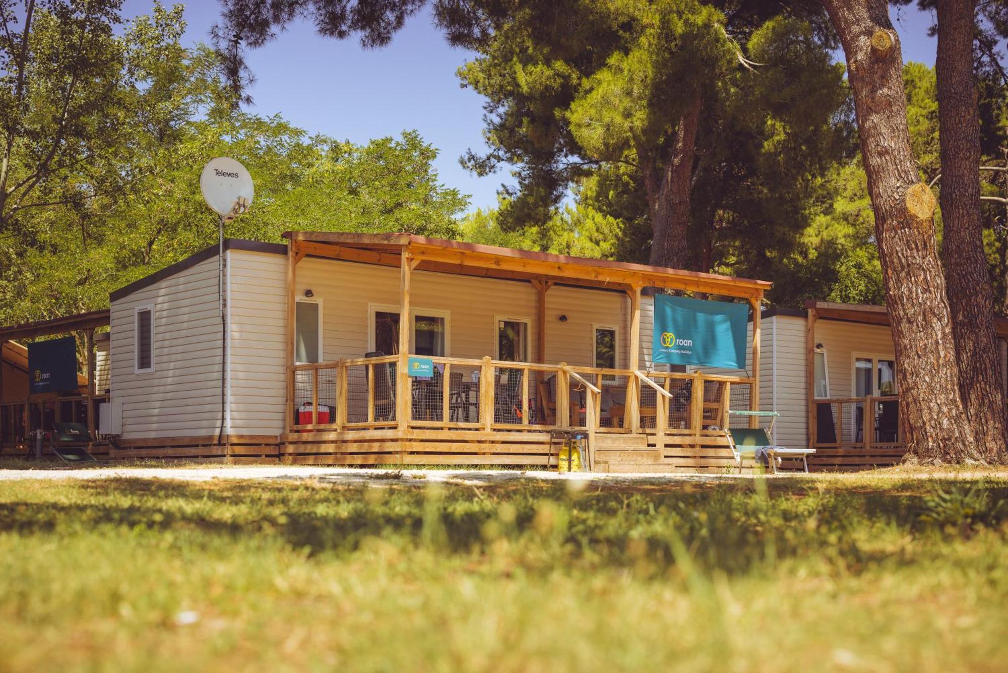 Camping Bi-Village - Roan Valbandon 외부 사진